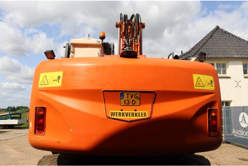 Hitachi ZX140W-3 - Багер на тркала: слика 5 Hitachi ZX140W-3 - Багер на тркала: слика 5