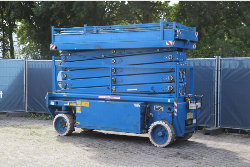 Holland lift COMBISTAR N-165EL12 - Кревач ножица: слика 3 Holland lift COMBISTAR N-165EL12 - Кревач ножица: слика 3