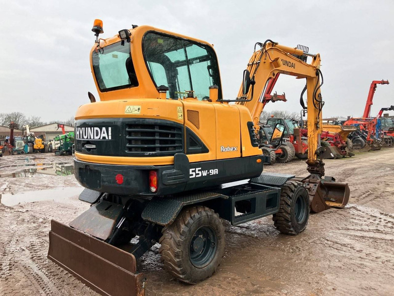 Hyundai Robex 55W-9A - Багер на тркала: слика 5 Hyundai Robex 55W-9A - Багер на тркала: слика 5