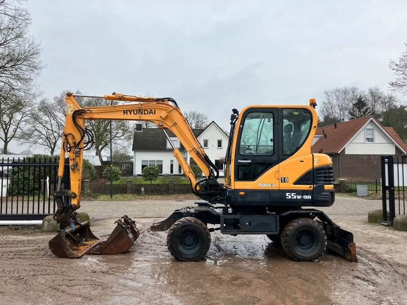 Hyundai Robex 55W-9A - Багер на тркала: слика 2 Hyundai Robex 55W-9A - Багер на тркала: слика 2