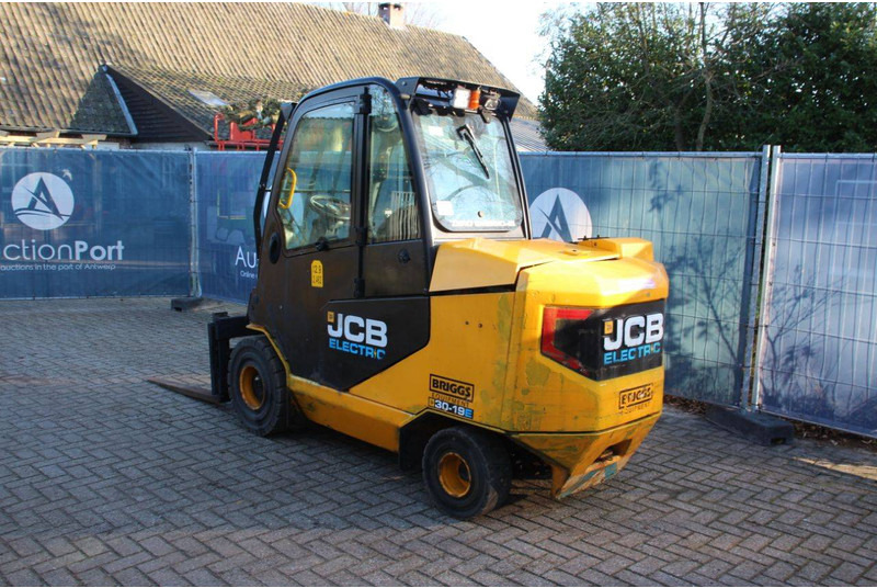 JCB 30-19E - Телескопски ракувач: слика 3 JCB 30-19E - Телескопски ракувач: слика 3