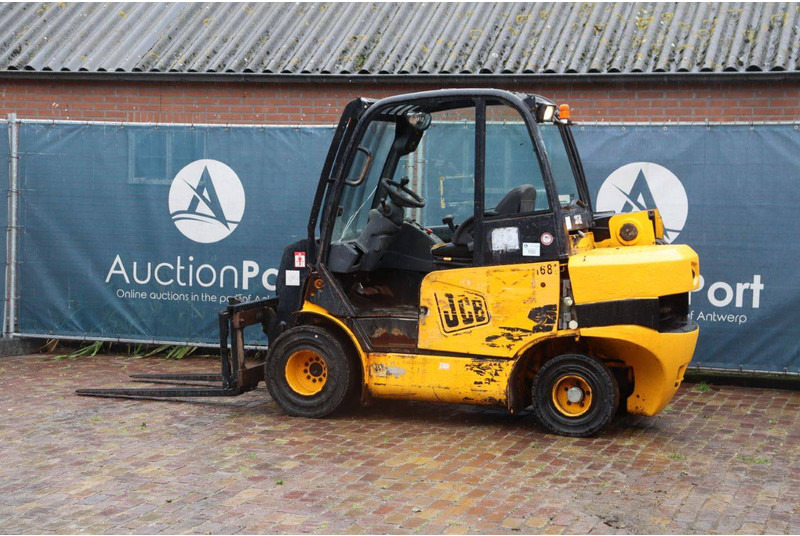 JCB 608 - Телескопски ракувач: слика 3 JCB 608 - Телескопски ракувач: слика 3