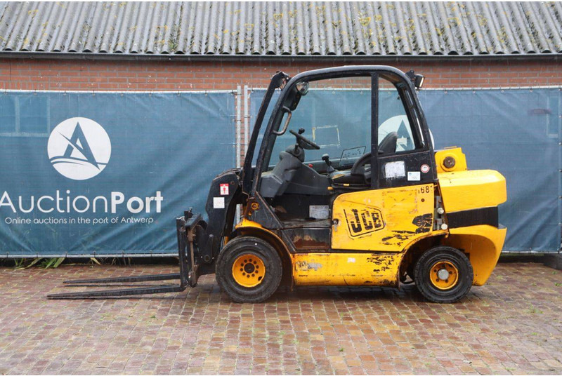 JCB 608 - Телескопски ракувач: слика 2 JCB 608 - Телескопски ракувач: слика 2