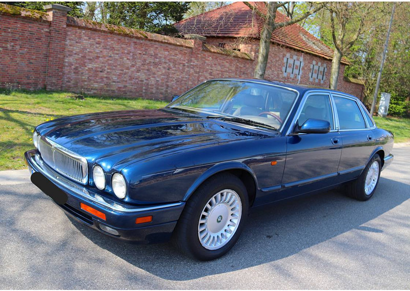 Jaguar XJ Sovereign 4.0 - Автомобил: слика 1 Jaguar XJ Sovereign 4.0 - Автомобил: слика 1