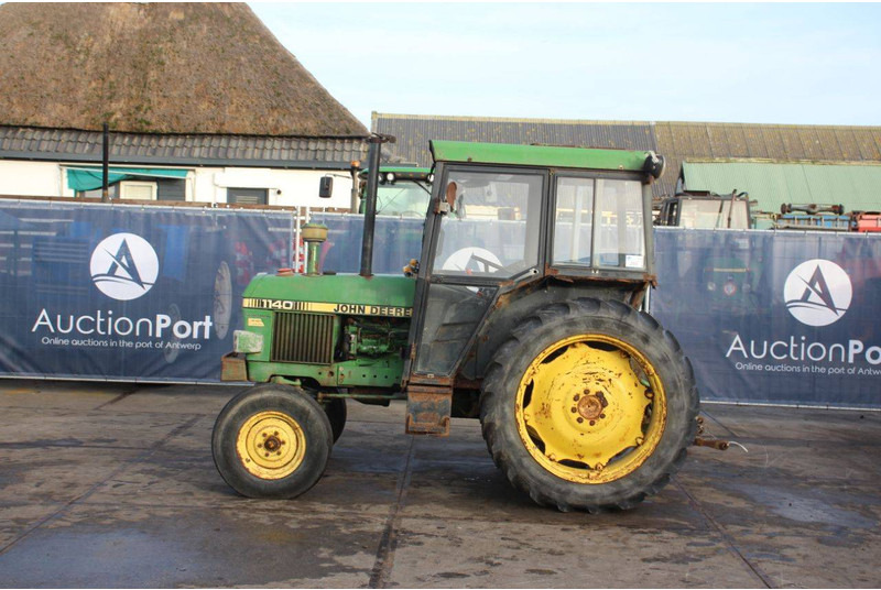 John Deere 1140 - Трактор: слика 2 John Deere 1140 - Трактор: слика 2