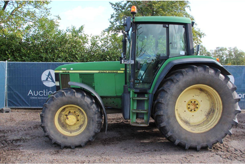 John Deere 6610 - Трактор: слика 2 John Deere 6610 - Трактор: слика 2