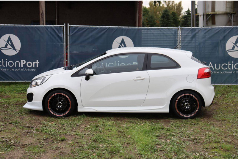 Kia Rio - Седан: слика 2 Kia Rio - Седан: слика 2