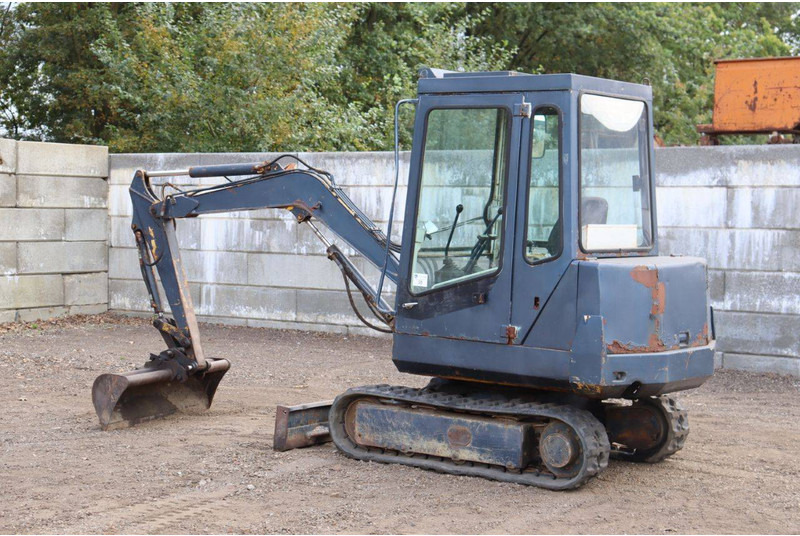 Komatsu PC10-6 - Багер гасеничар: слика 3 Komatsu PC10-6 - Багер гасеничар: слика 3