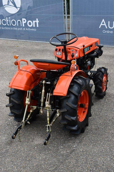 Kubota B5000 - Трактор: слика 4 Kubota B5000 - Трактор: слика 4