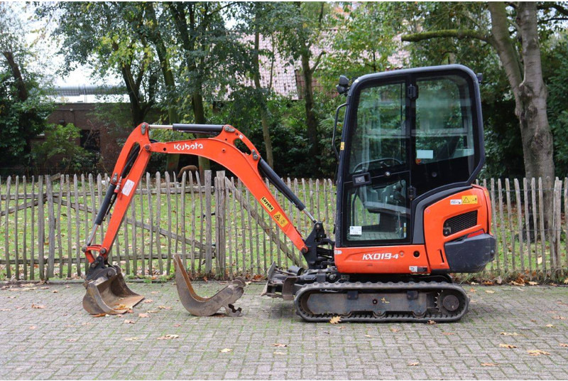 Kubota KX019-4 - Мини багер: слика 2 Kubota KX019-4 - Мини багер: слика 2