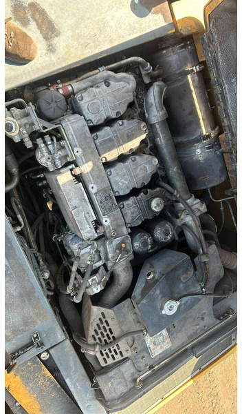 Багер на тркала Liebherr A 904 C: слика 6