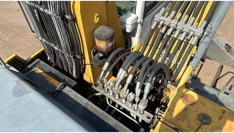 Багер на тркала Liebherr A 904 C: слика 7