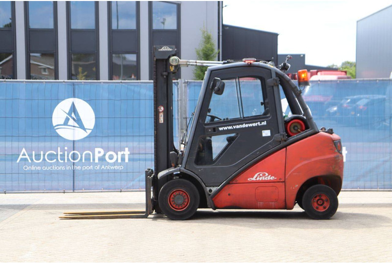 Linde H30T - Дизел вилушкар: слика 2 Linde H30T - Дизел вилушкар: слика 2