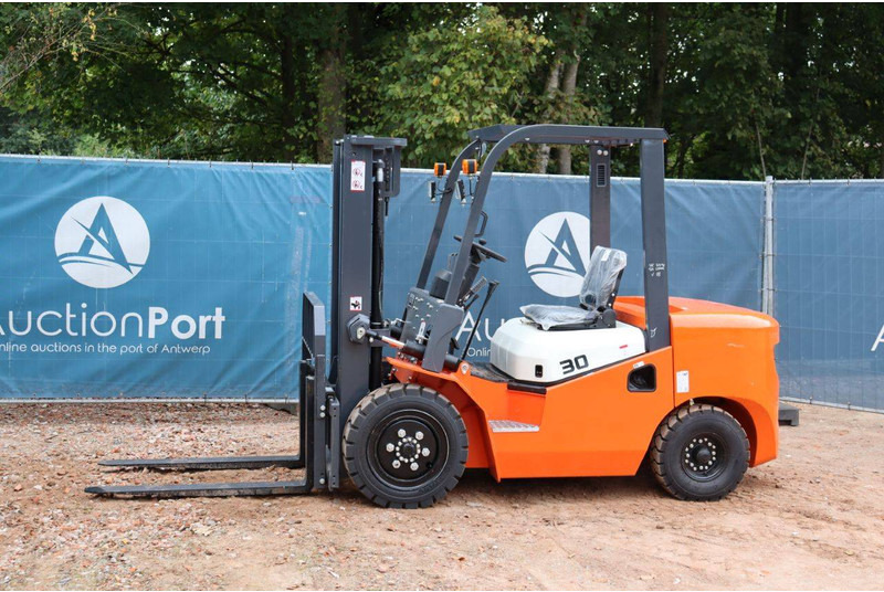 Machpro MP-L30PRO - Дизел вилушкар: слика 1 Machpro MP-L30PRO - Дизел вилушкар: слика 1