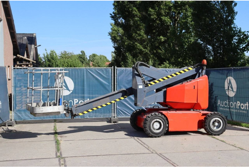 Manitou 150 AET - Телескопска платформа: слика 1 Manitou 150 AET - Телескопска платформа: слика 1