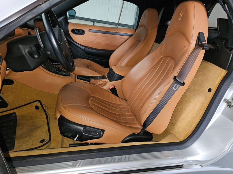 Автомобил Maserati Spyder Cambiocorsa: слика 12 Автомобил Maserati Spyder Cambiocorsa: слика 12