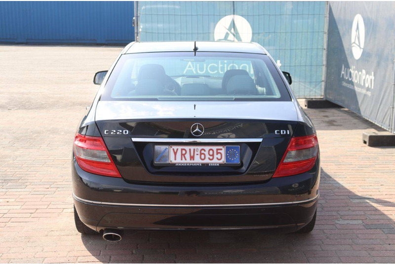 Mercedes-Benz C-Klasse 220 CDI - Седан: слика 5 Mercedes-Benz C-Klasse 220 CDI - Седан: слика 5