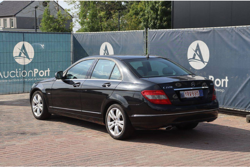 Mercedes-Benz C-Klasse 220 CDI - Седан: слика 4 Mercedes-Benz C-Klasse 220 CDI - Седан: слика 4