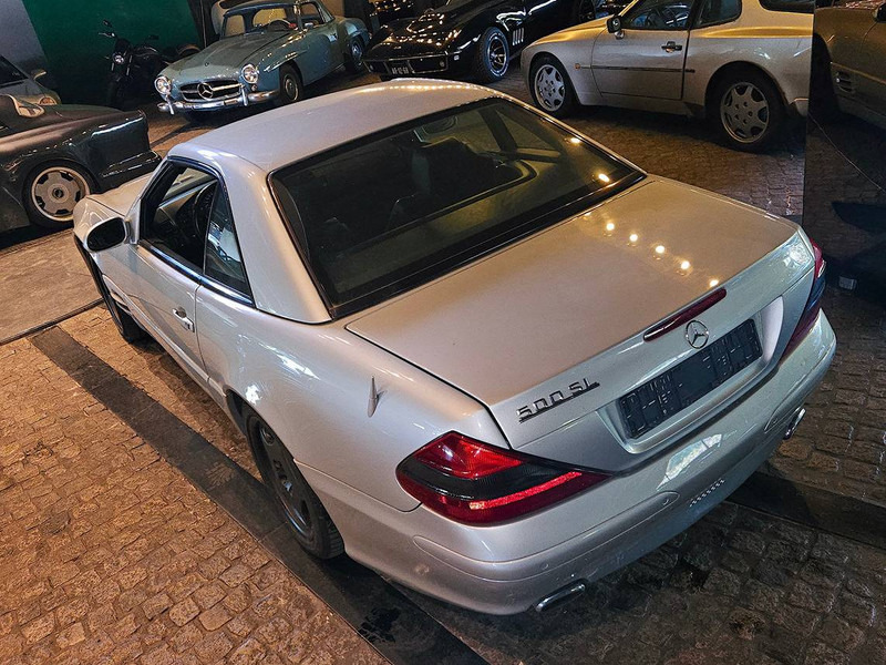 Mercedes-Benz SL-Klasse (R129) _ 500 - Седан: слика 2 Mercedes-Benz SL-Klasse (R129) _ 500 - Седан: слика 2