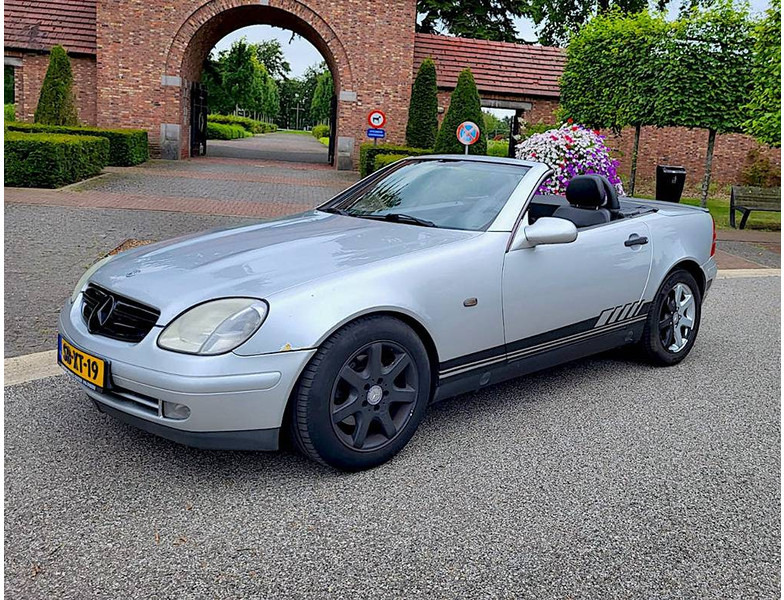 Mercedes-Benz SLK SLK200 Automatic - Автомобил: слика 1 Mercedes-Benz SLK SLK200 Automatic - Автомобил: слика 1