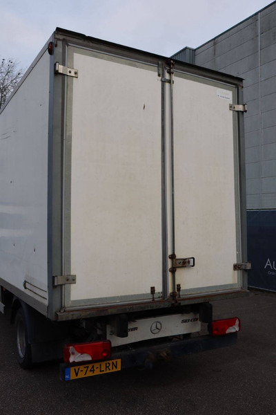 Комбе фургон Mercedes-Benz Sprinter: слика 19