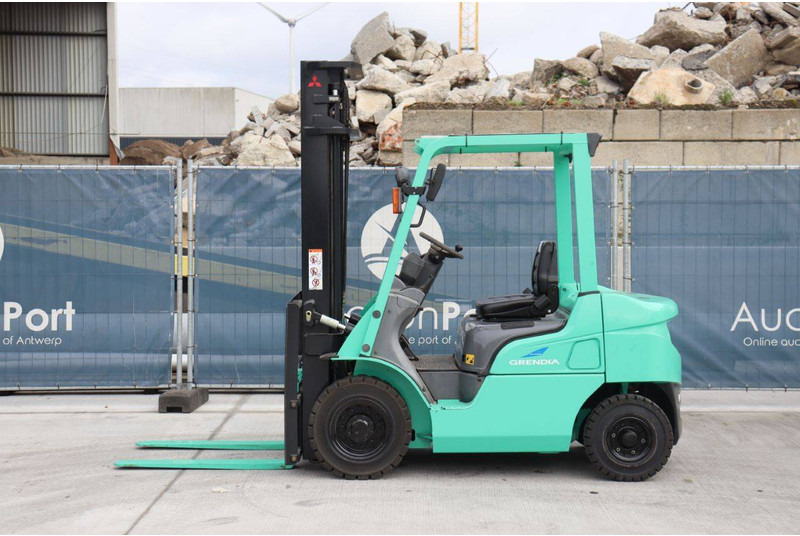 Mitsubishi FGE20T - Дизел вилушкар: слика 2 Mitsubishi FGE20T - Дизел вилушкар: слика 2