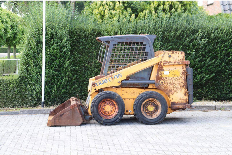 Mustang 2040 - Натоварувач на тркала: слика 1 Mustang 2040 - Натоварувач на тркала: слика 1