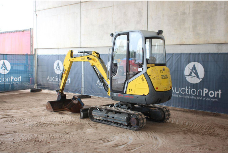 Neuson ET24 - Мини багер: слика 3 Neuson ET24 - Мини багер: слика 3