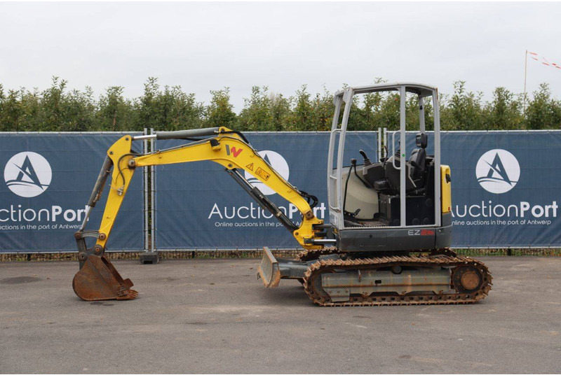 Neuson EZ26 - Мини багер: слика 2 Neuson EZ26 - Мини багер: слика 2