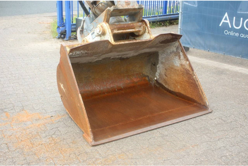 Багер на тркала New Holland MH5 Plus: слика 12 Багер на тркала New Holland MH5 Plus: слика 12