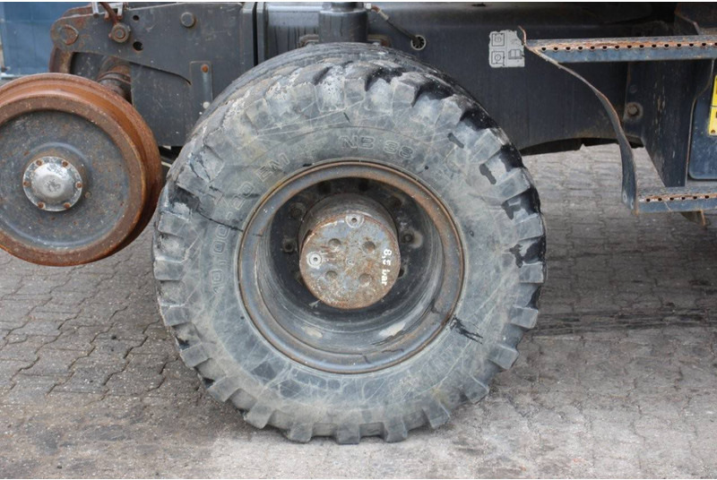 Багер на тркала New Holland MH5 Plus: слика 20 Багер на тркала New Holland MH5 Plus: слика 20