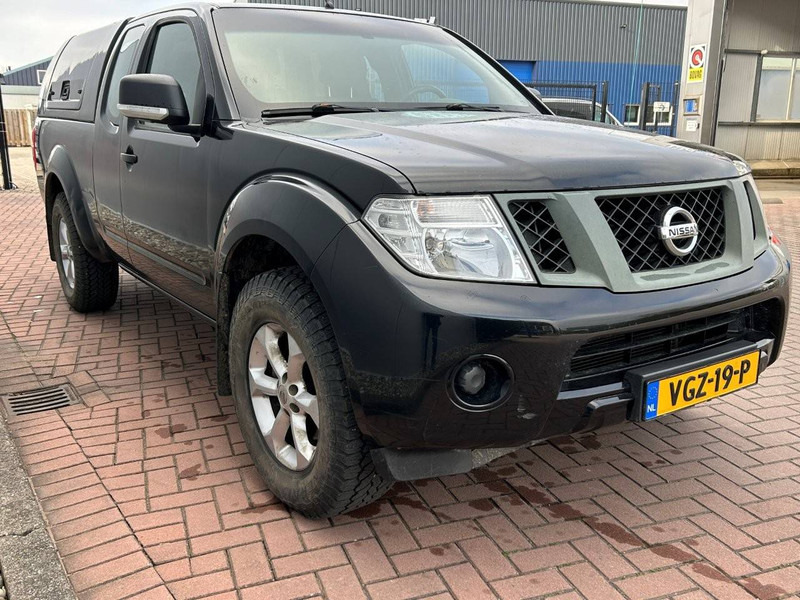 Nissan Navara - Автомобил: слика 5 Nissan Navara - Автомобил: слика 5