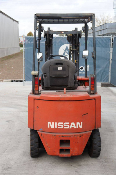 Nissan XP01 - Електричен вилушкар: слика 5 Nissan XP01 - Електричен вилушкар: слика 5