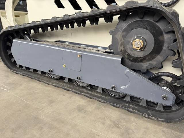 Нов Натоварувач гасеничар Nuoman T330XL: слика 16