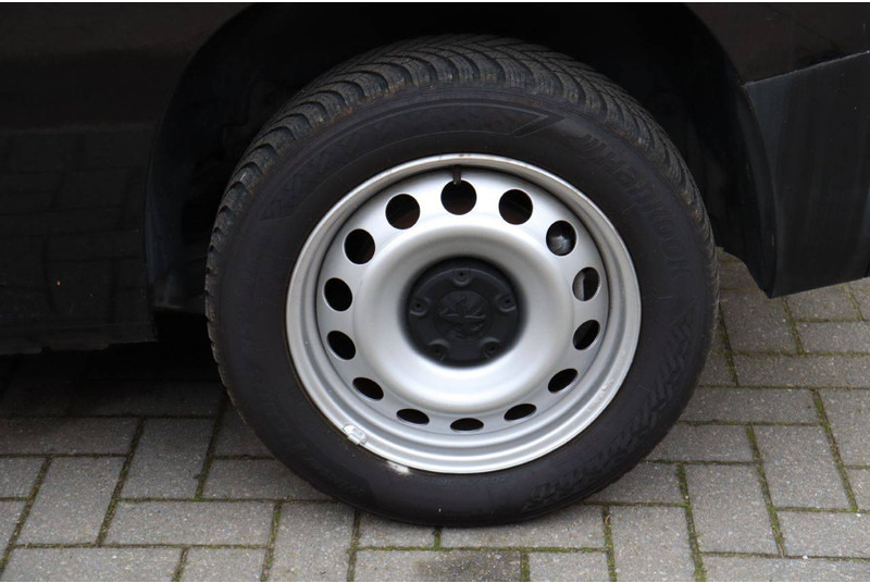 Товарно комбе Peugeot Partner: слика 13