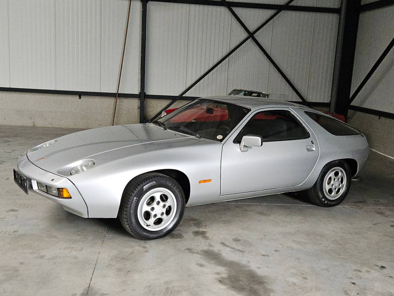 Porsche 928 Automatic - Седан: слика 2 Porsche 928 Automatic - Седан: слика 2