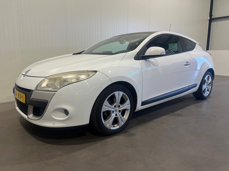 Renault Mégane - Автомобил: слика 1 Renault Mégane - Автомобил: слика 1