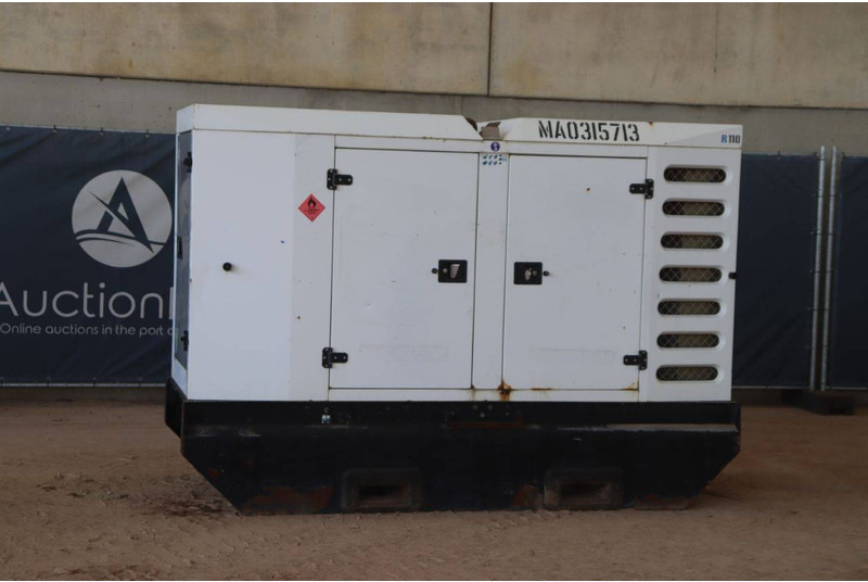 SDMO R110 - Генераторска поставка: слика 1 SDMO R110 - Генераторска поставка: слика 1