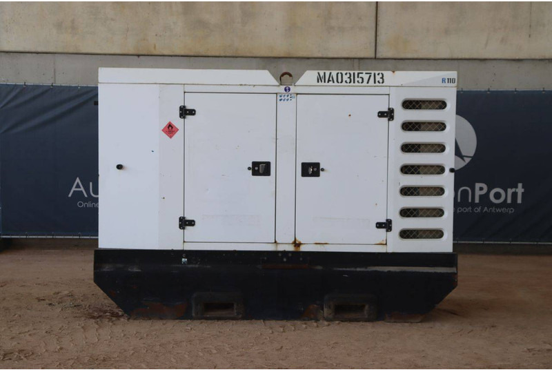 SDMO R110 - Генераторска поставка: слика 2 SDMO R110 - Генераторска поставка: слика 2