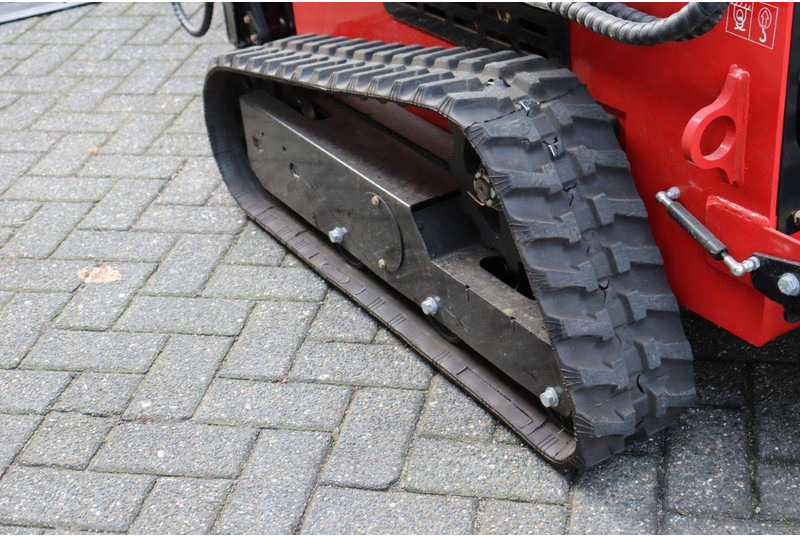 Нов Натоварувач гасеничар SKIDSTER EG380T: слика 17