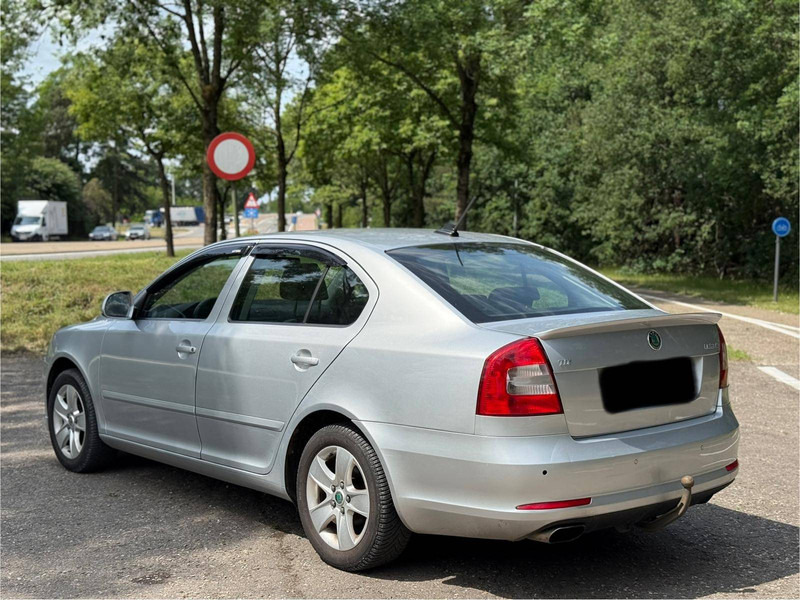 Škoda Octavia 1.6 TDI - Седан: слика 4 Škoda Octavia 1.6 TDI - Седан: слика 4
