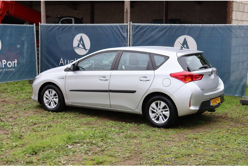 Toyota Auris - Седан: слика 3 Toyota Auris - Седан: слика 3