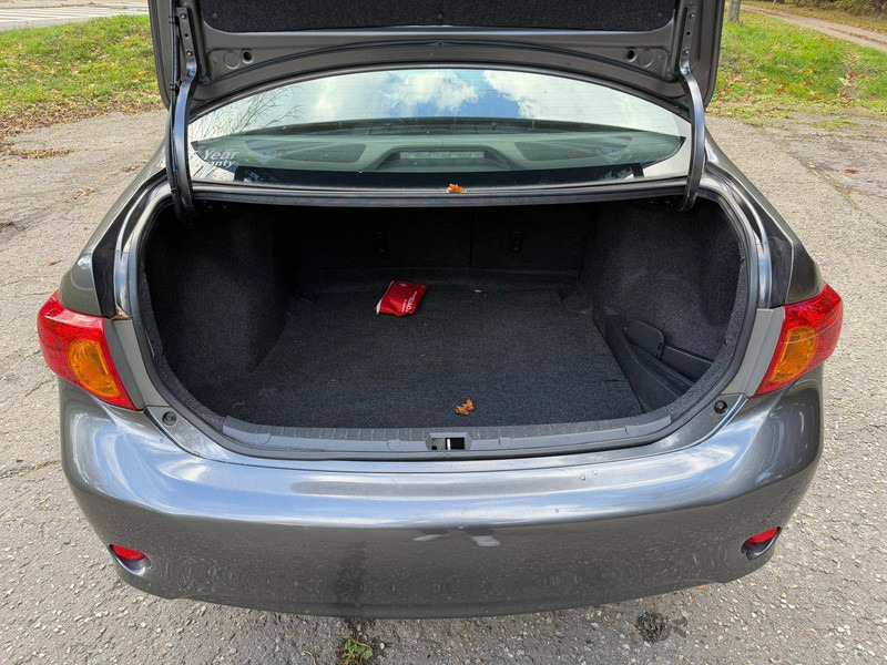 Toyota Corolla 1.4 D - Седан: слика 5 Toyota Corolla 1.4 D - Седан: слика 5