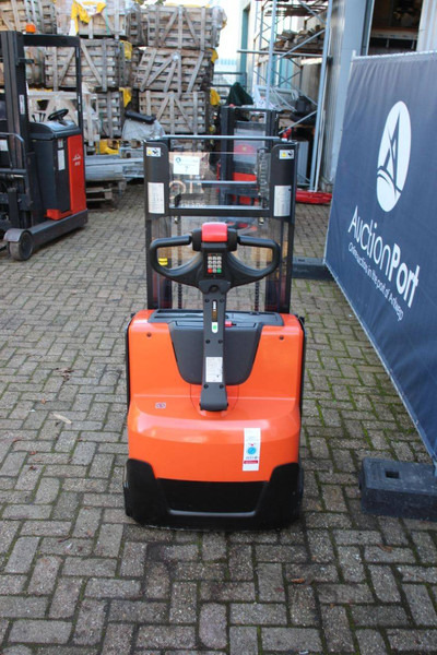 Toyota SWE200D - Сложувач: слика 4 Toyota SWE200D - Сложувач: слика 4