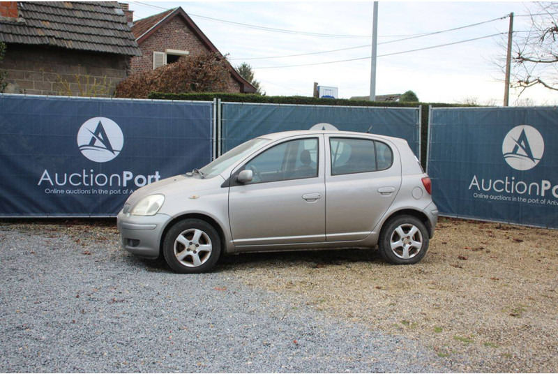 Toyota Yaris - Седан: слика 1 Toyota Yaris - Седан: слика 1
