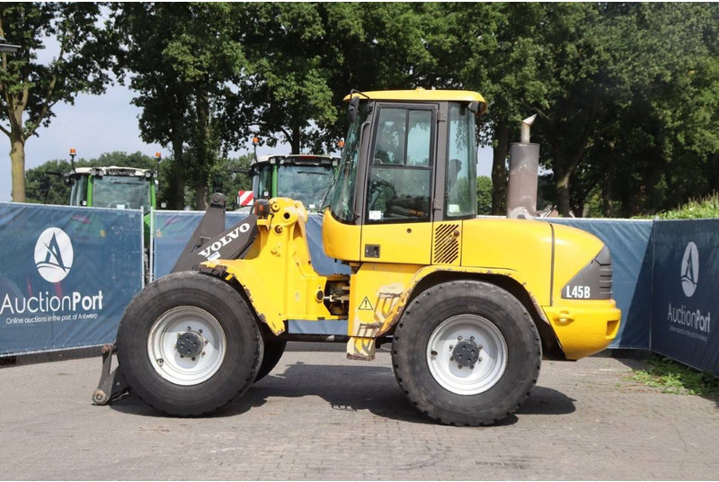 Volvo L45B-TP - Натоварувач на тркала: слика 2 Volvo L45B-TP - Натоварувач на тркала: слика 2