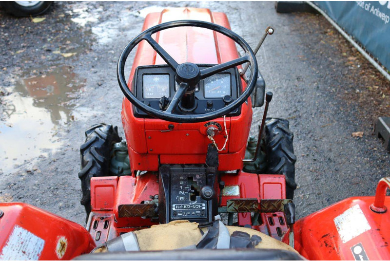 Трактор Yanmar YM1610D: слика 20