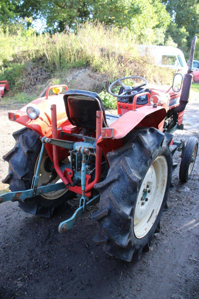 Yanmar YM2202 - Трактор: слика 5 Yanmar YM2202 - Трактор: слика 5
