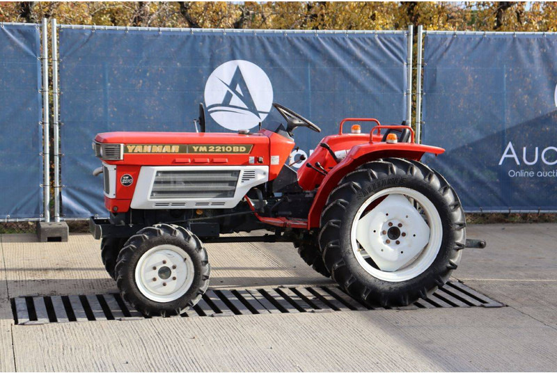 Yanmar YM2210BD - Трактор: слика 1 Yanmar YM2210BD - Трактор: слика 1