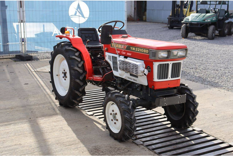 Трактор Yanmar YM2210BD: слика 6